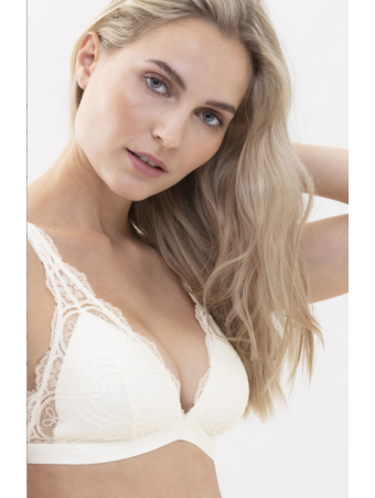 Magdalena Padded Non-Wired Longline Push-Up Bra for €47.99 - Push