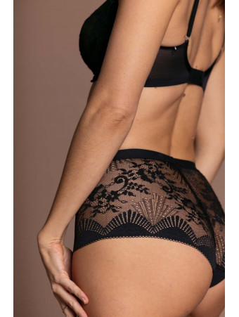 Wacoal black lace Shorty SENSU LACE