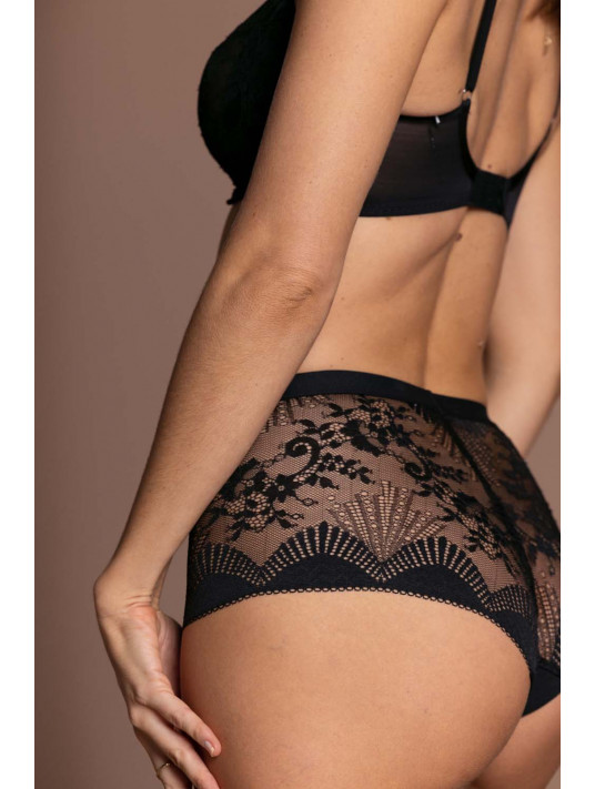 Wacoal black lace Shorty SENSU LACE